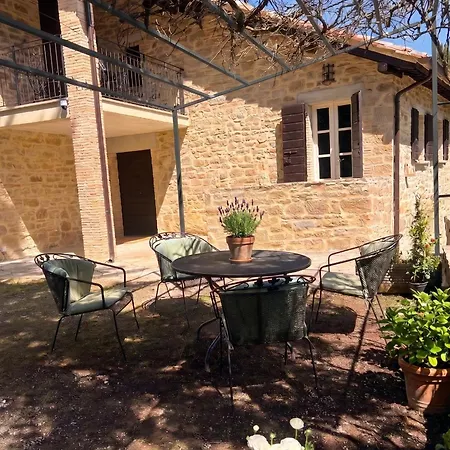 Residenza Castelnovo Aparthotel Gubbio
